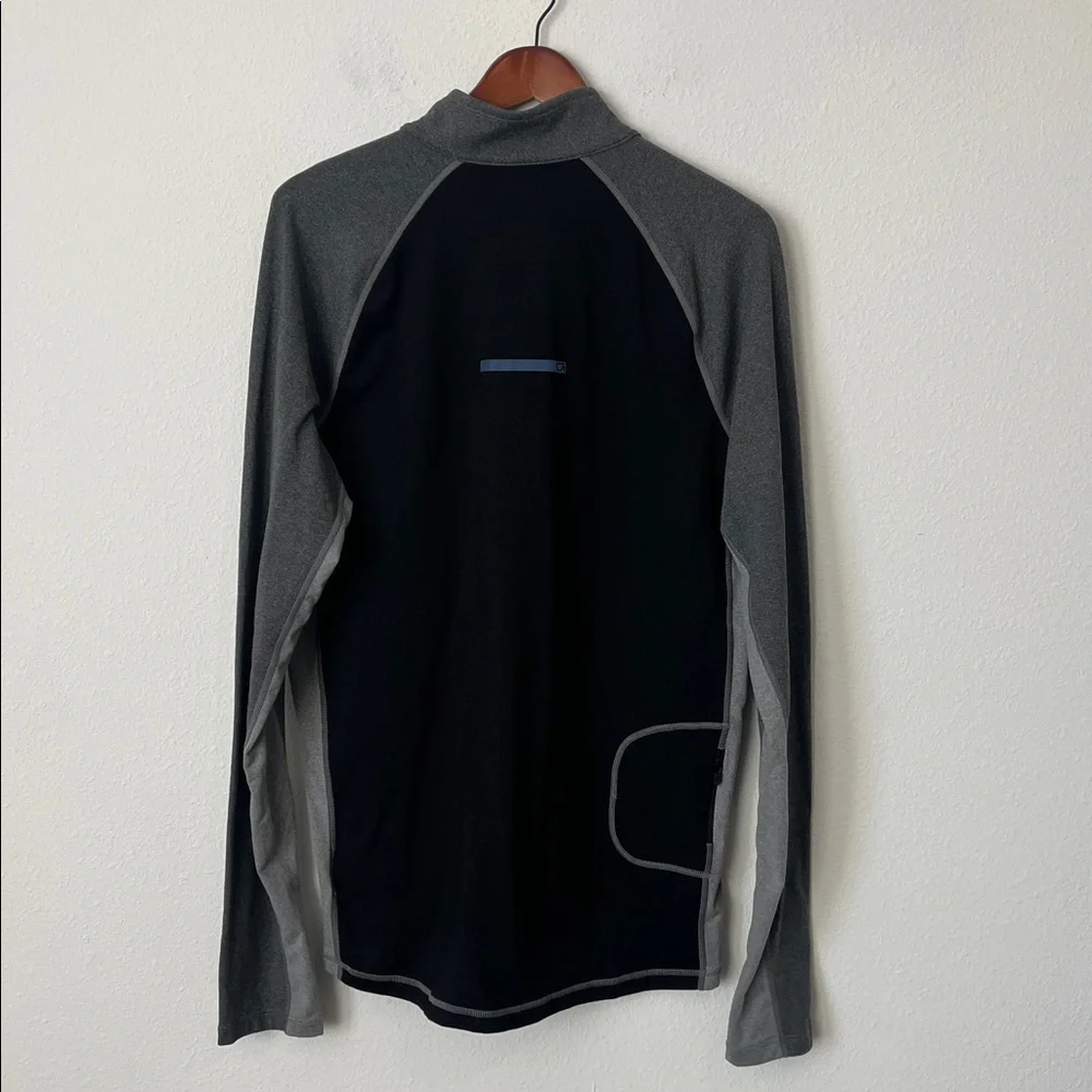 GAP FIT Black and Gray Quarter Zip Sweatshirt - Picture 3 of 4
